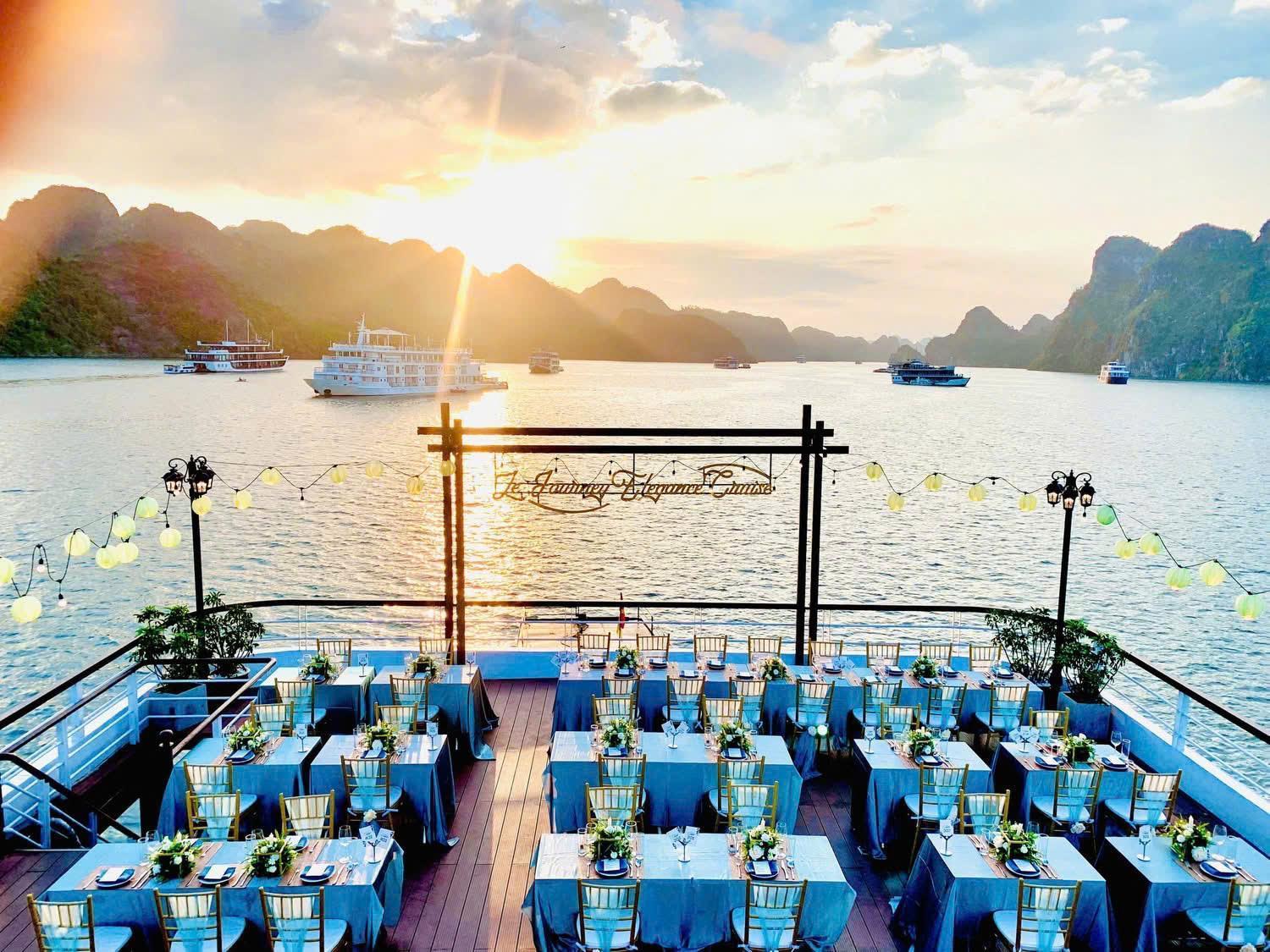 下龍 Le Journey Elegance Cruise酒店 外观 照片